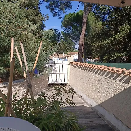 Pomme De Pin Et Mimosa Villa Grand-Village-Plage Exterior photo