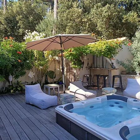 Pomme De Pin Et Mimosa Villa Grand-Village-Plage Exterior photo